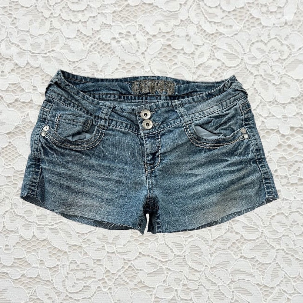 vintage low rise‎ denim mini shorts with cute butt pockets